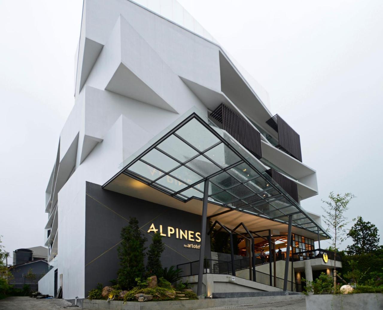 Alpines By Artotel Batu  Exterior photo